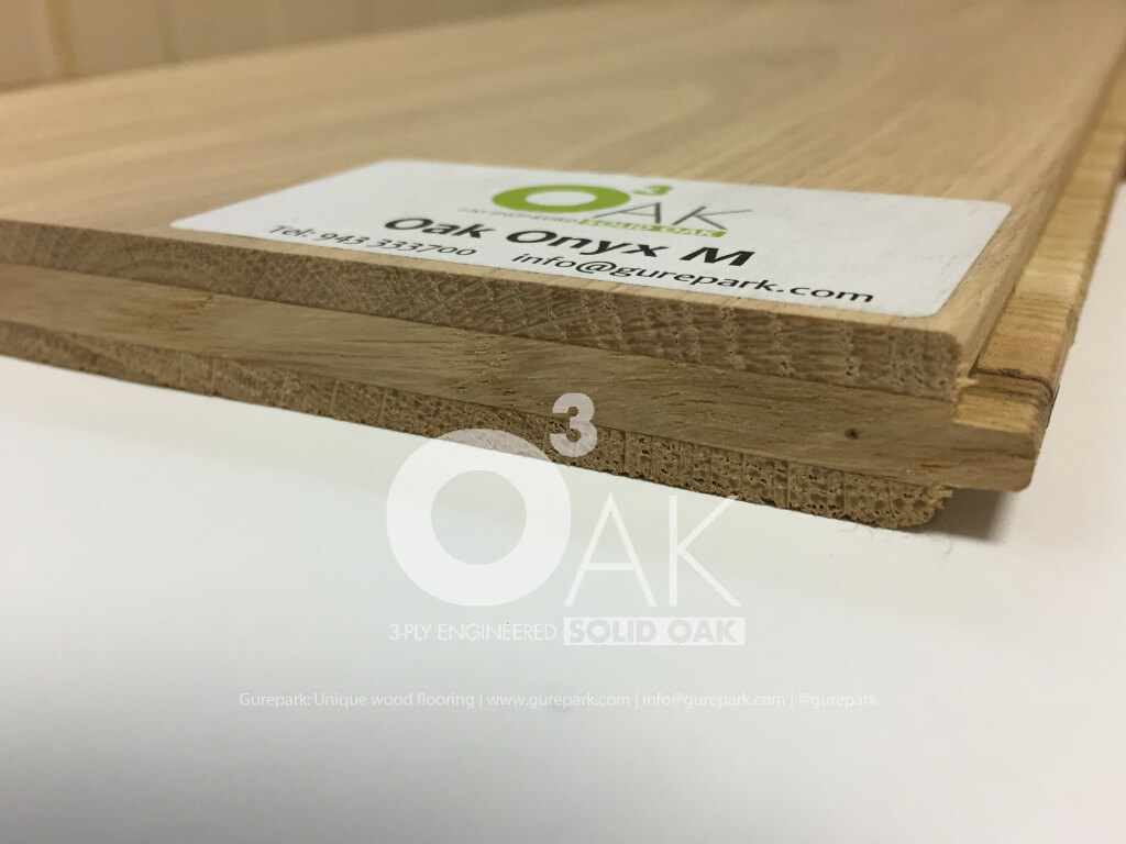 Capas de la tarima maciza tricapa de roble OAK3